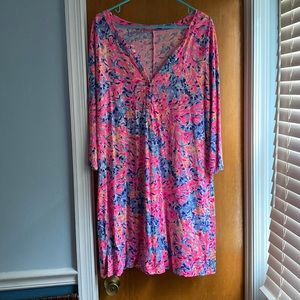 Lilly Pulitzer 3/4 sleeve mini dress.